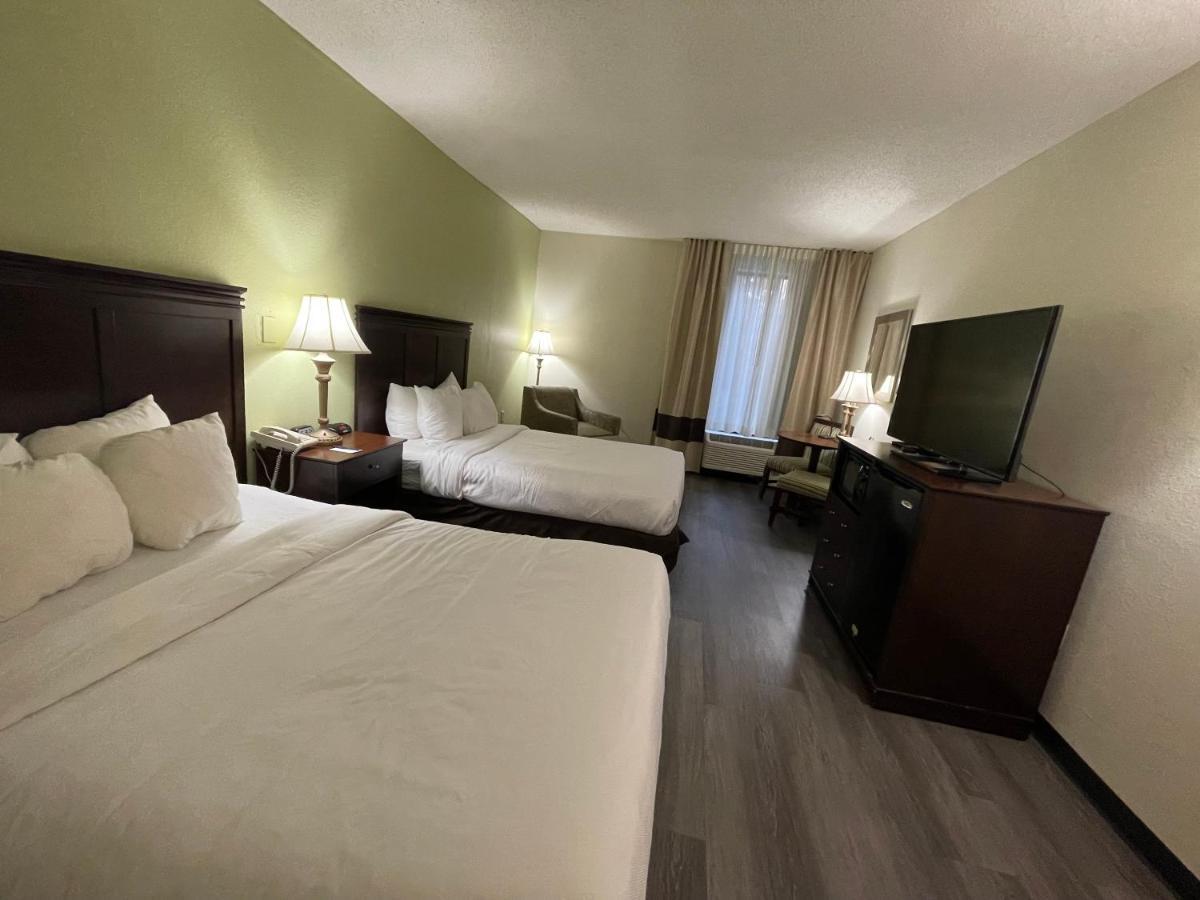 Comfort Inn Pinehurst - Southern Pines Buitenkant foto