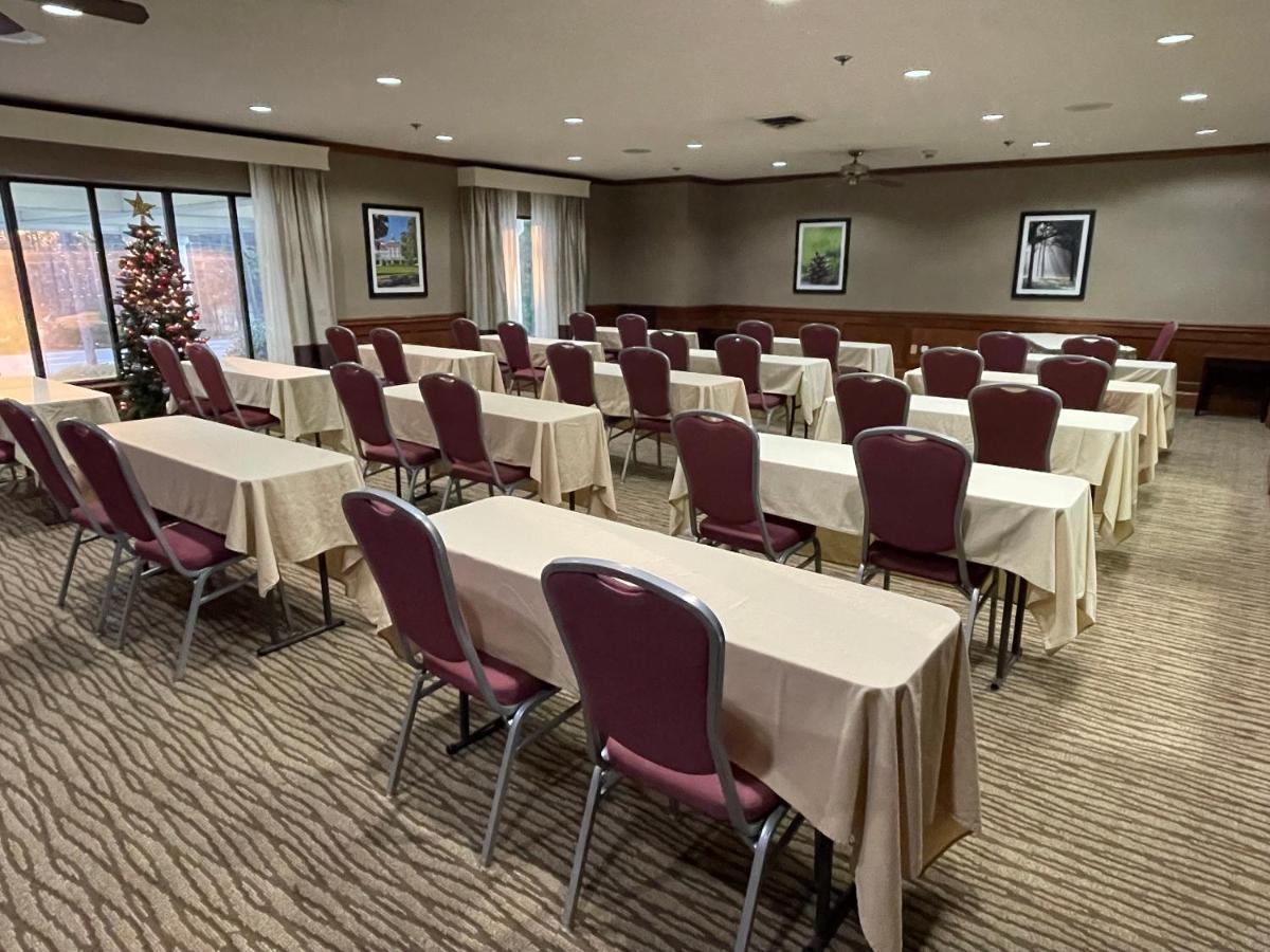 Comfort Inn Pinehurst - Southern Pines Buitenkant foto