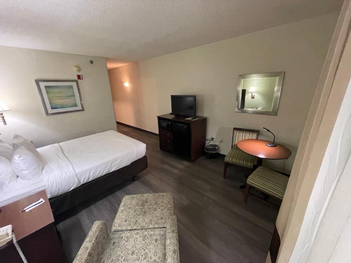 Comfort Inn Pinehurst - Southern Pines Buitenkant foto