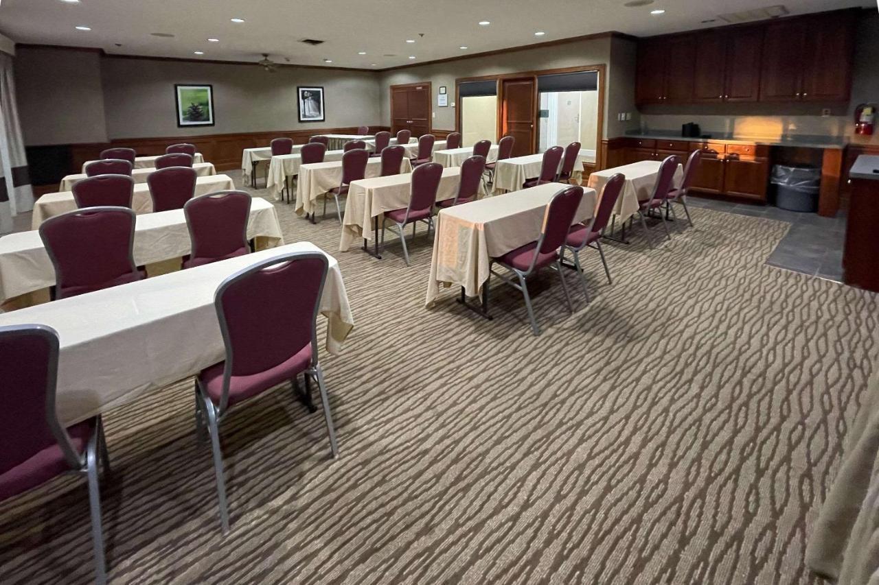 Comfort Inn Pinehurst - Southern Pines Buitenkant foto