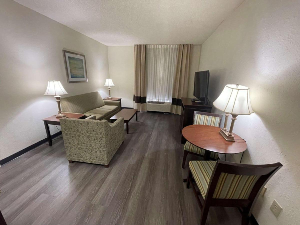 Comfort Inn Pinehurst - Southern Pines Buitenkant foto