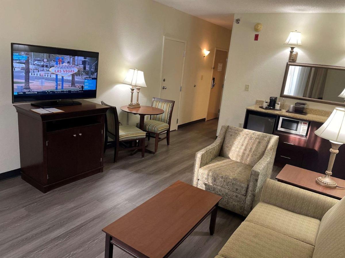 Comfort Inn Pinehurst - Southern Pines Buitenkant foto