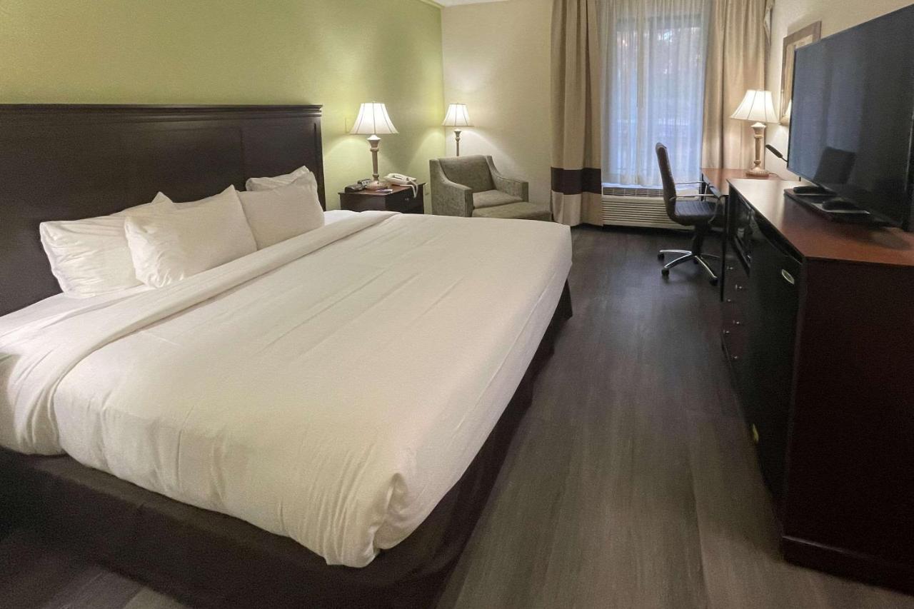 Comfort Inn Pinehurst - Southern Pines Buitenkant foto